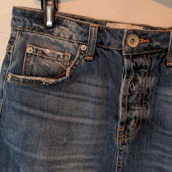 BAND OF GYPSIES DISTRESSED HANNA JEAN MINI SKIRT - Picture 3 of 9